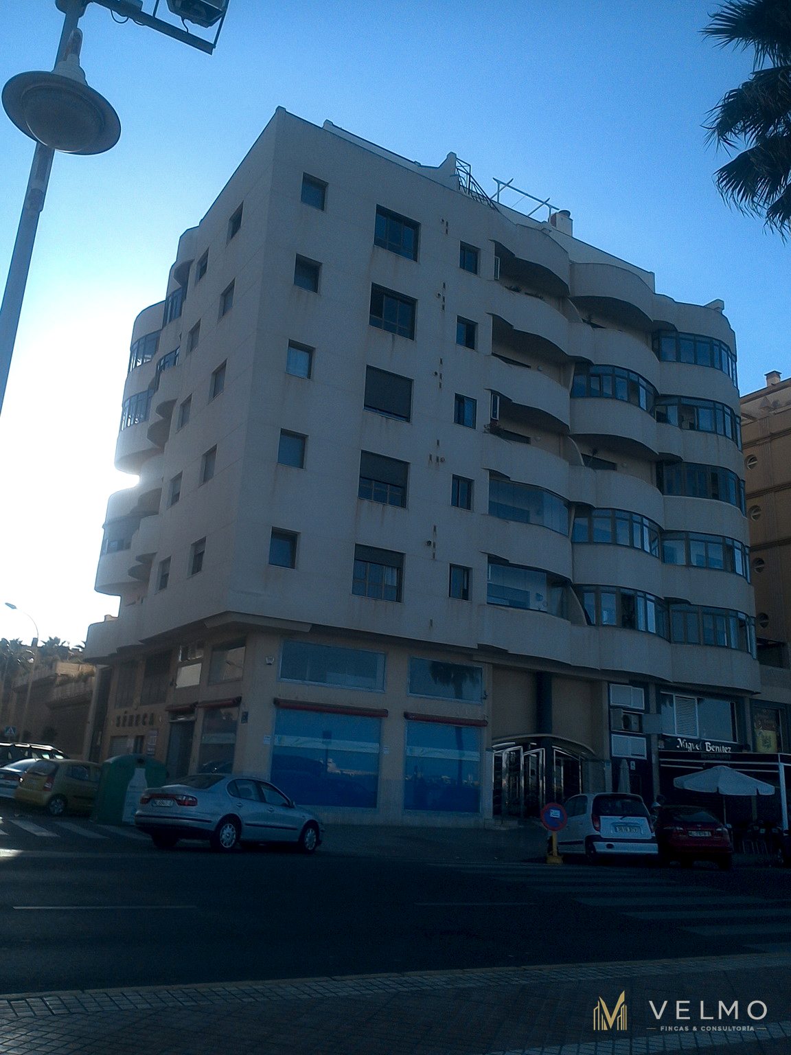 Fachada del local en Paseo Marítimo